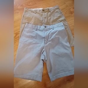 Mens lot of 2 old Navy ultimate slim shorts size 32.